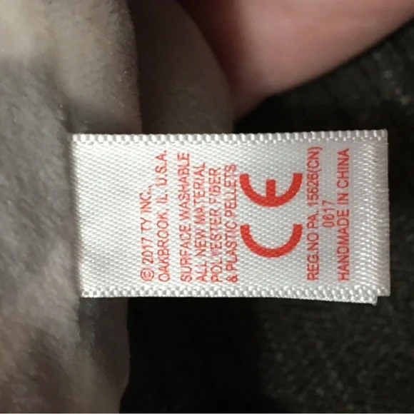 Plush Giraffe Toy Ty Baby Collectable - Picture 7 of 7